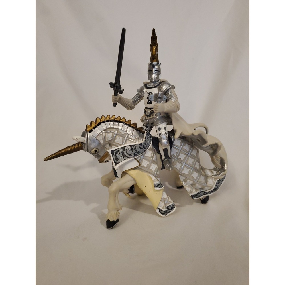 Papo White Knight Horse Unicorn Medieval Sword Shield‎ Figures 2007 Gold Silver